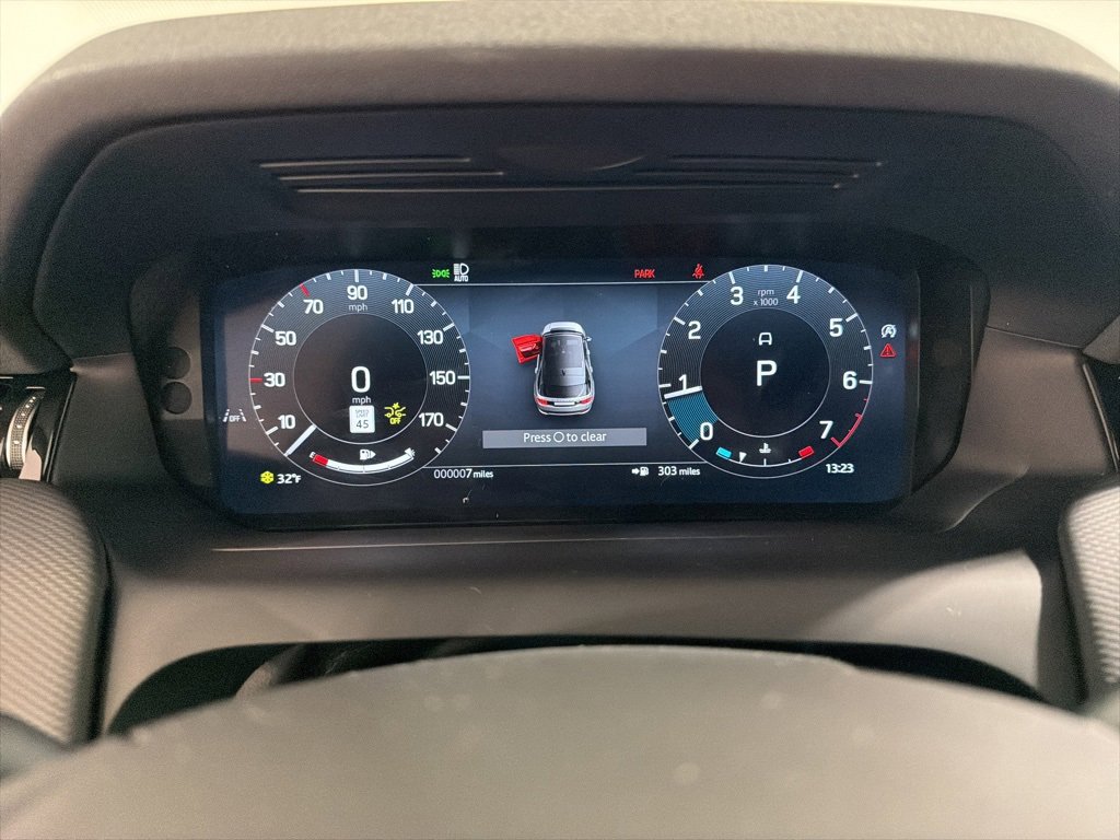 New 2026 Land Rover Discovery Sport Landmark image 15