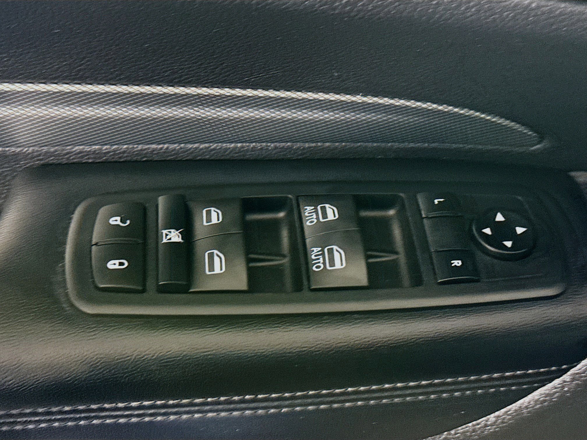 Used 2020 Dodge Durango GT RWD image 24