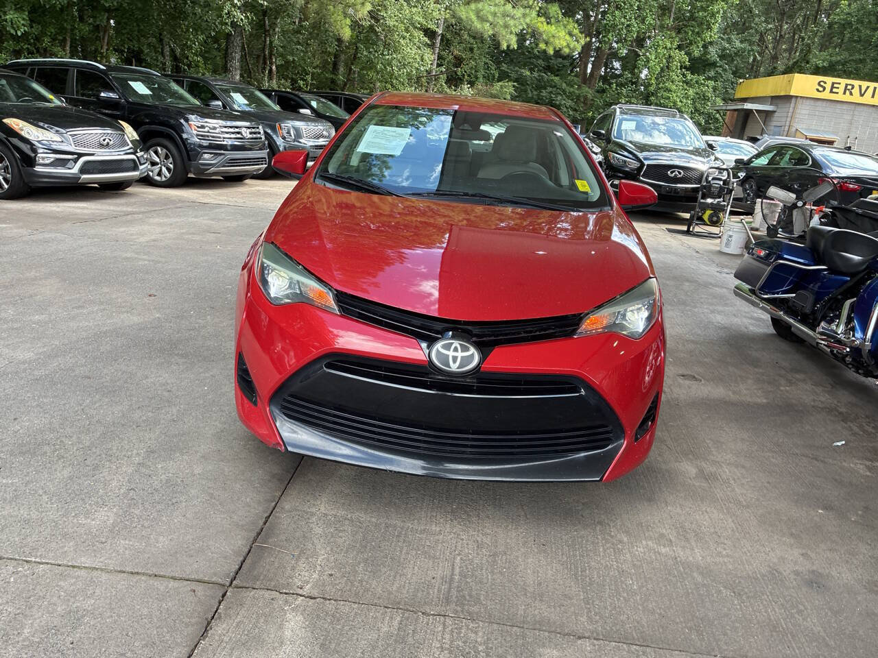 Used 2017 Toyota Corolla LE FWD image 3