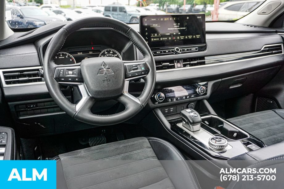 Used 2025 Mitsubishi Outlander SE FWD image 29