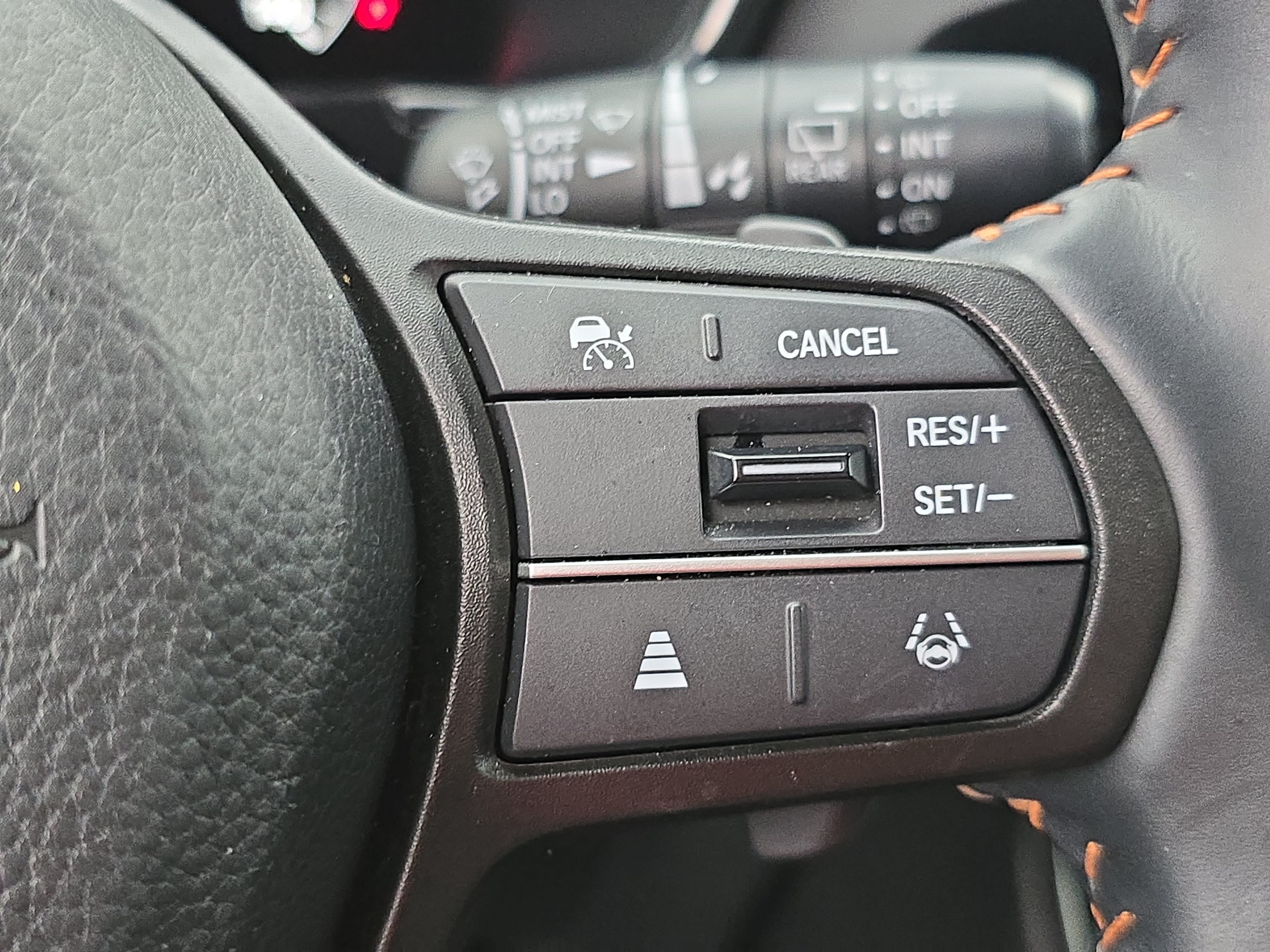Used 2025 Honda CR-V Sport image 17
