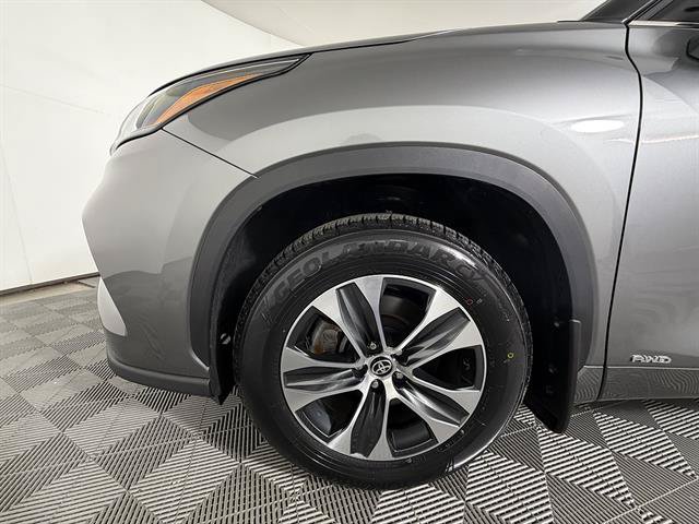 Certified 2026 Toyota Highlander XLE AWD/4WD image 24