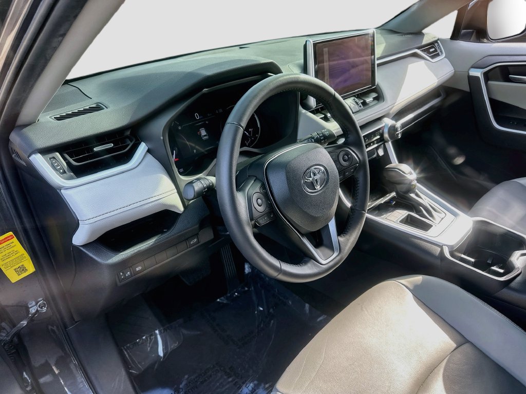 Used 2024 Toyota RAV4 XLE Premium FWD image 9
