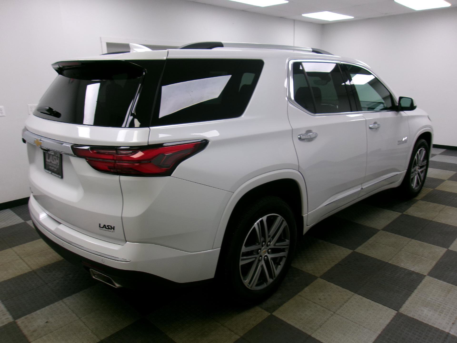Used 2024 Chevrolet Traverse High Country image 14