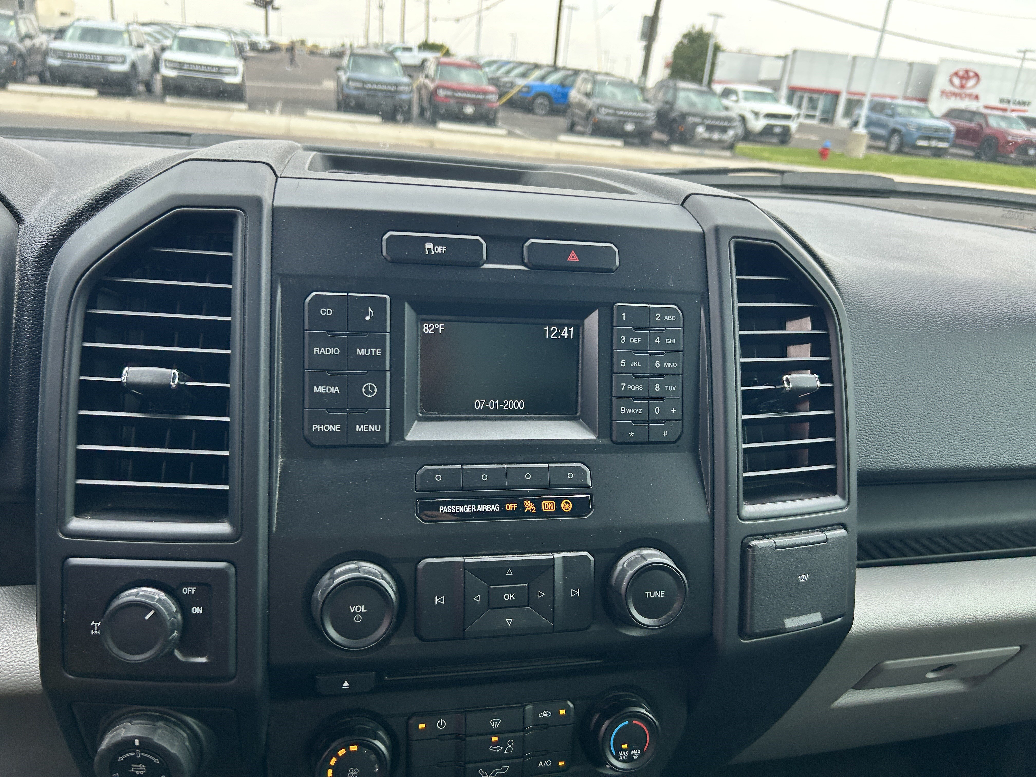 Used 2017 Ford F150 XL w/ Equipment Group 101A Mid RWD image 13