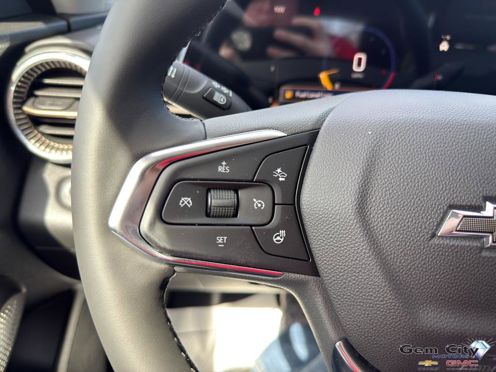 New 2026 Chevrolet Trax ACTIV FWD image 24