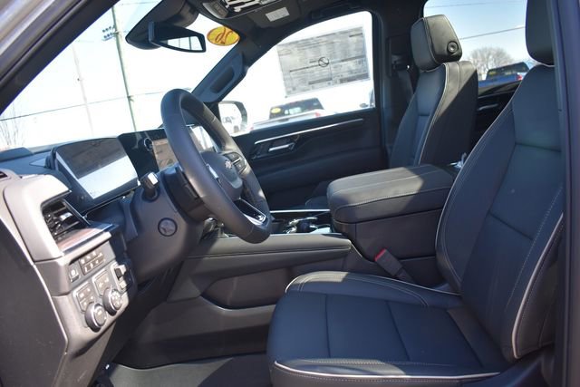 New 2026 Chevrolet Suburban Premier image 31
