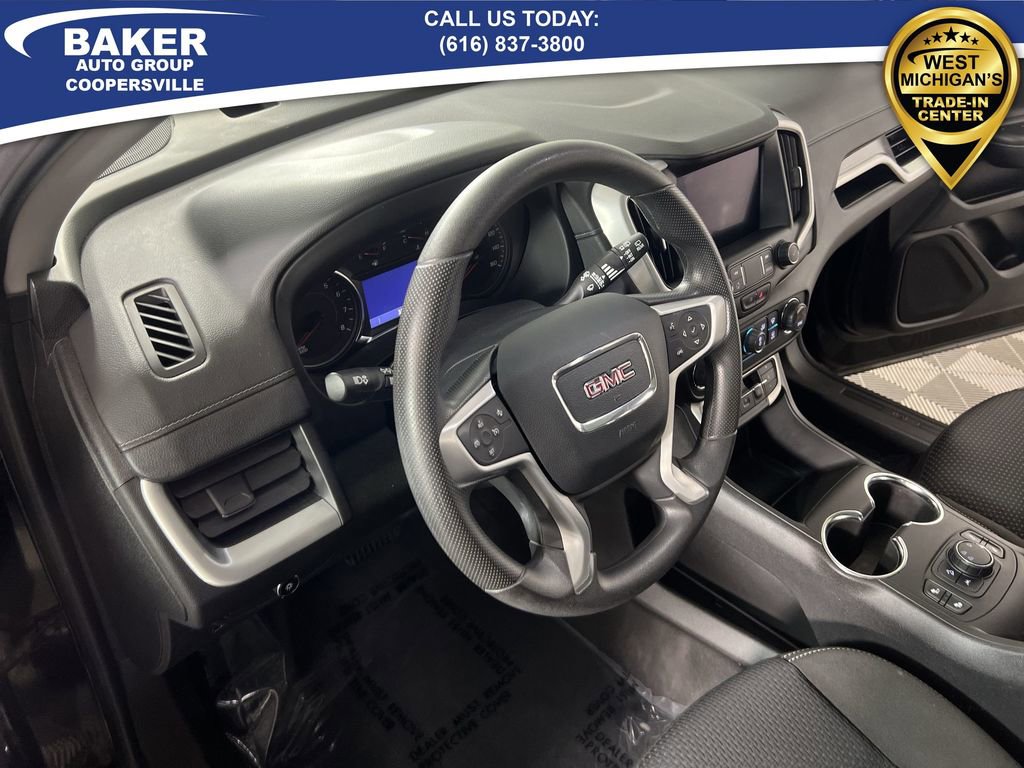 Used 2022 GMC Terrain SLE w/ Driver Convenience Package image 11