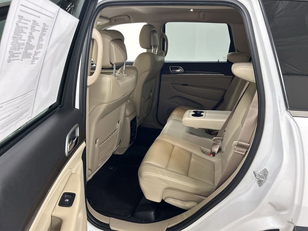Used 2018 Jeep Grand Cherokee Limited AWD/4WD image 20