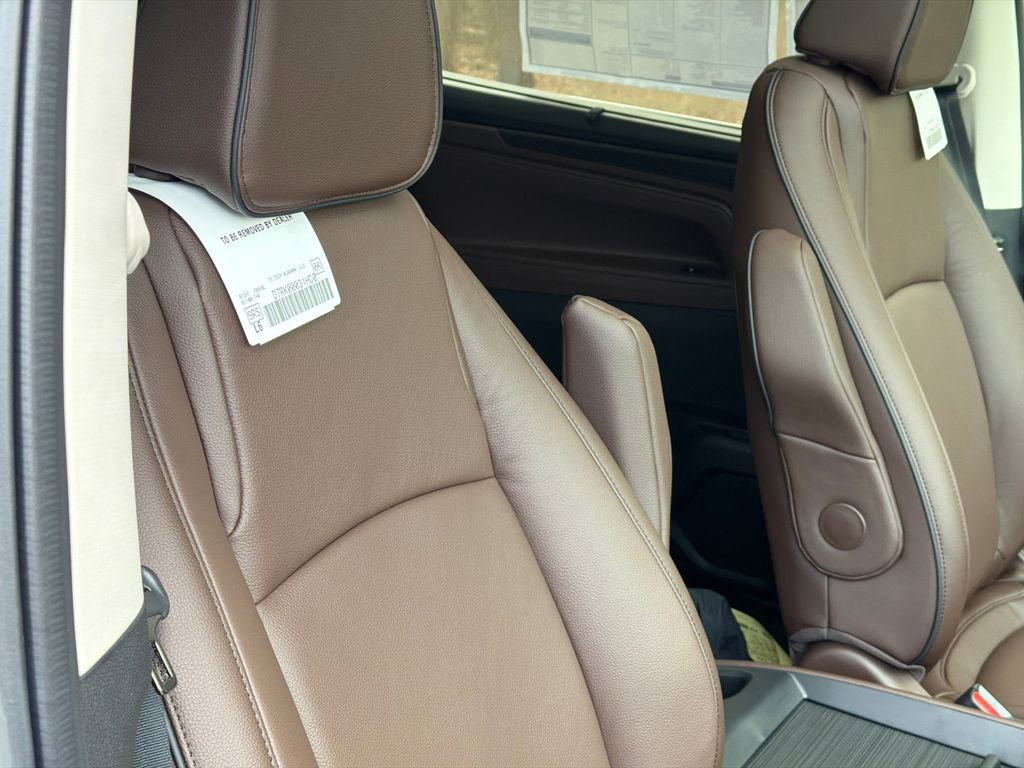 New 2026 Honda Odyssey Touring image 10