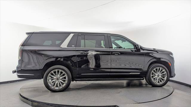 Used 2022 Cadillac Escalade ESV Luxury AWD/4WD image 9