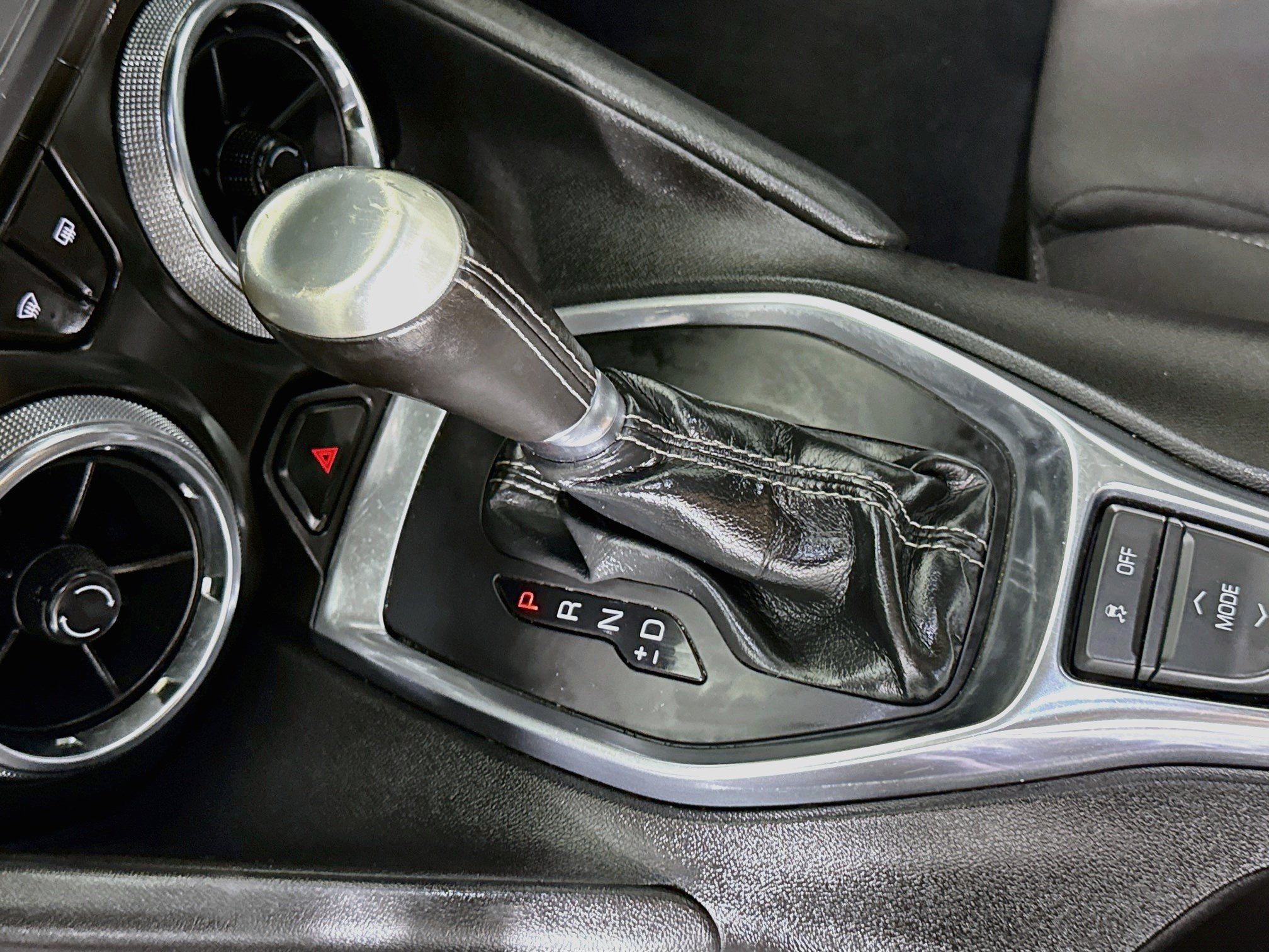 Used 2017 Chevrolet Camaro LT RWD image 20