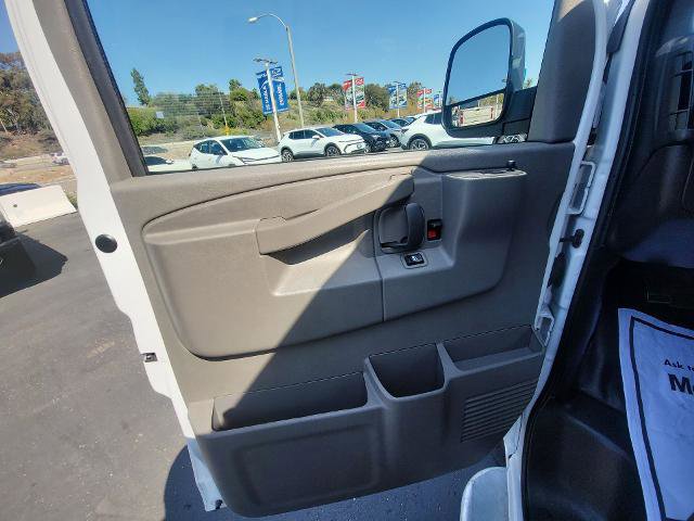 Used 2024 GMC Savana 2500 w/ Driver Convenience Package image 19