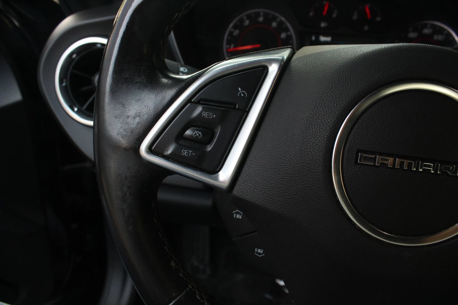 Used 2017 Chevrolet Camaro LT RWD image 21