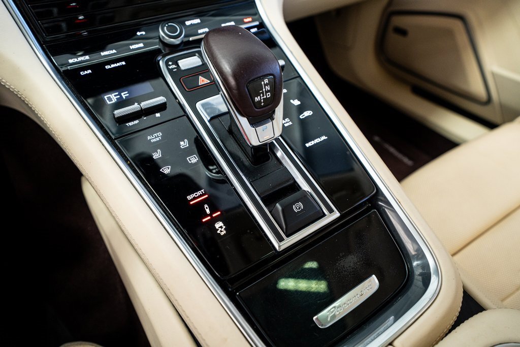 Used 2023 Porsche Panamera Platinum Edition image 50