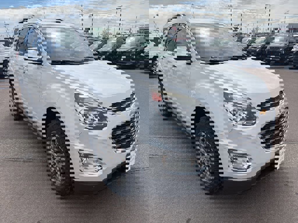 Used 2016 Chevrolet Equinox LTZ w/ Enhanced Convenience Package AWD/4WD image 3