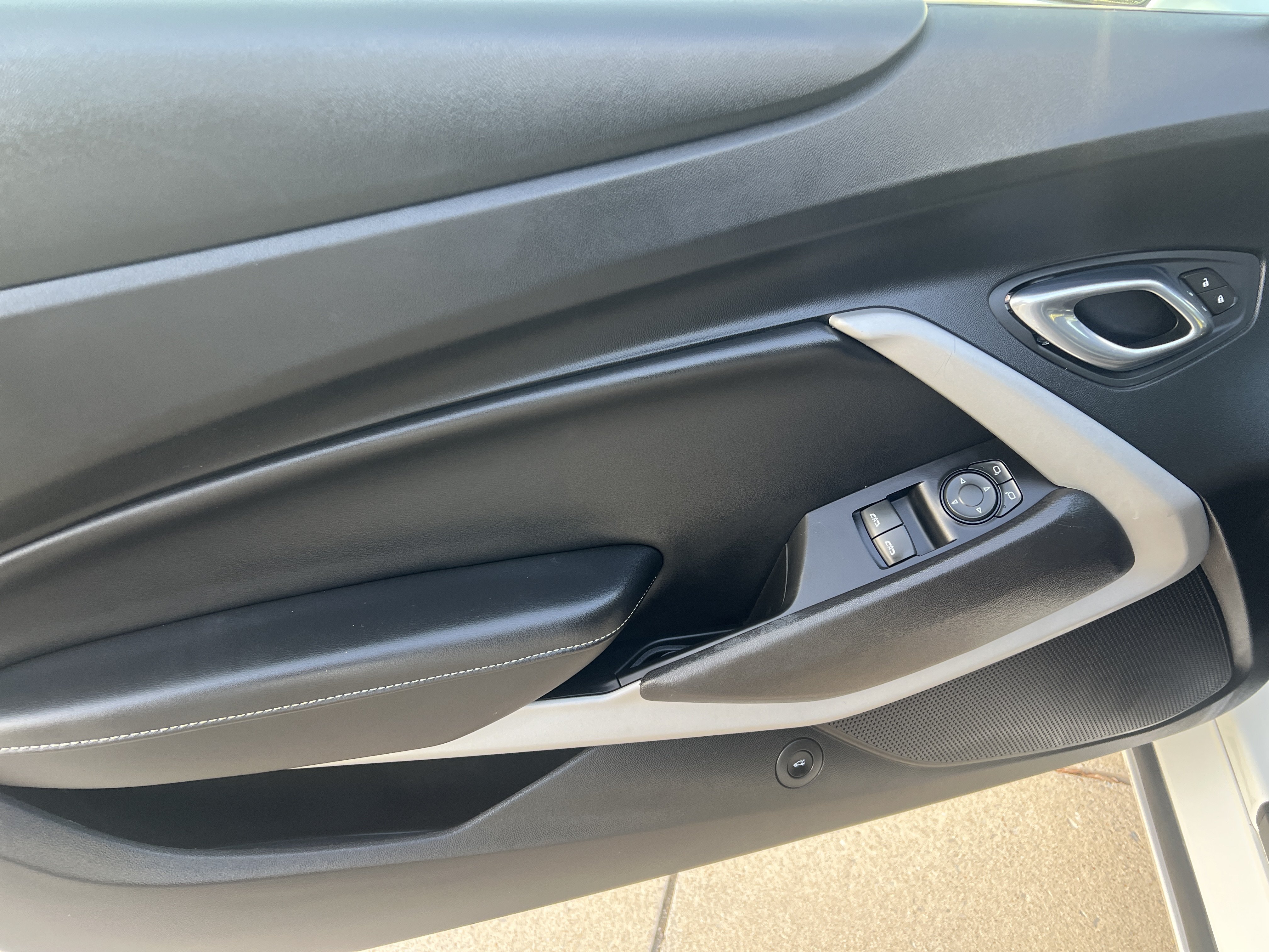 Used 2019 Chevrolet Camaro LT w/ RS Package RWD image 12
