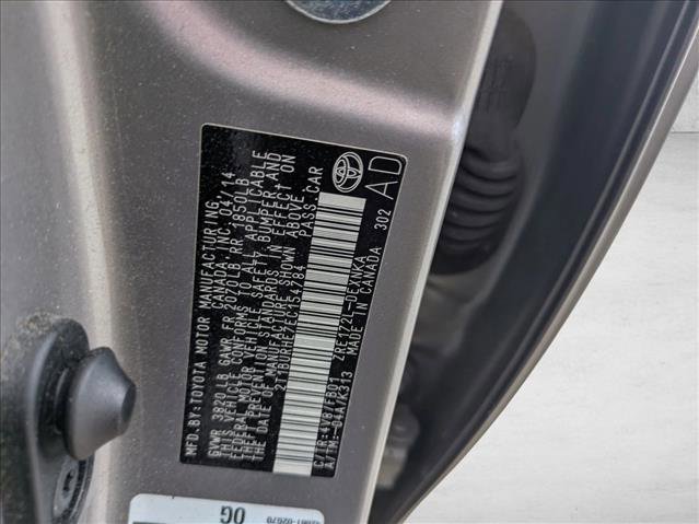 Used 2014 Toyota Corolla LE image 15