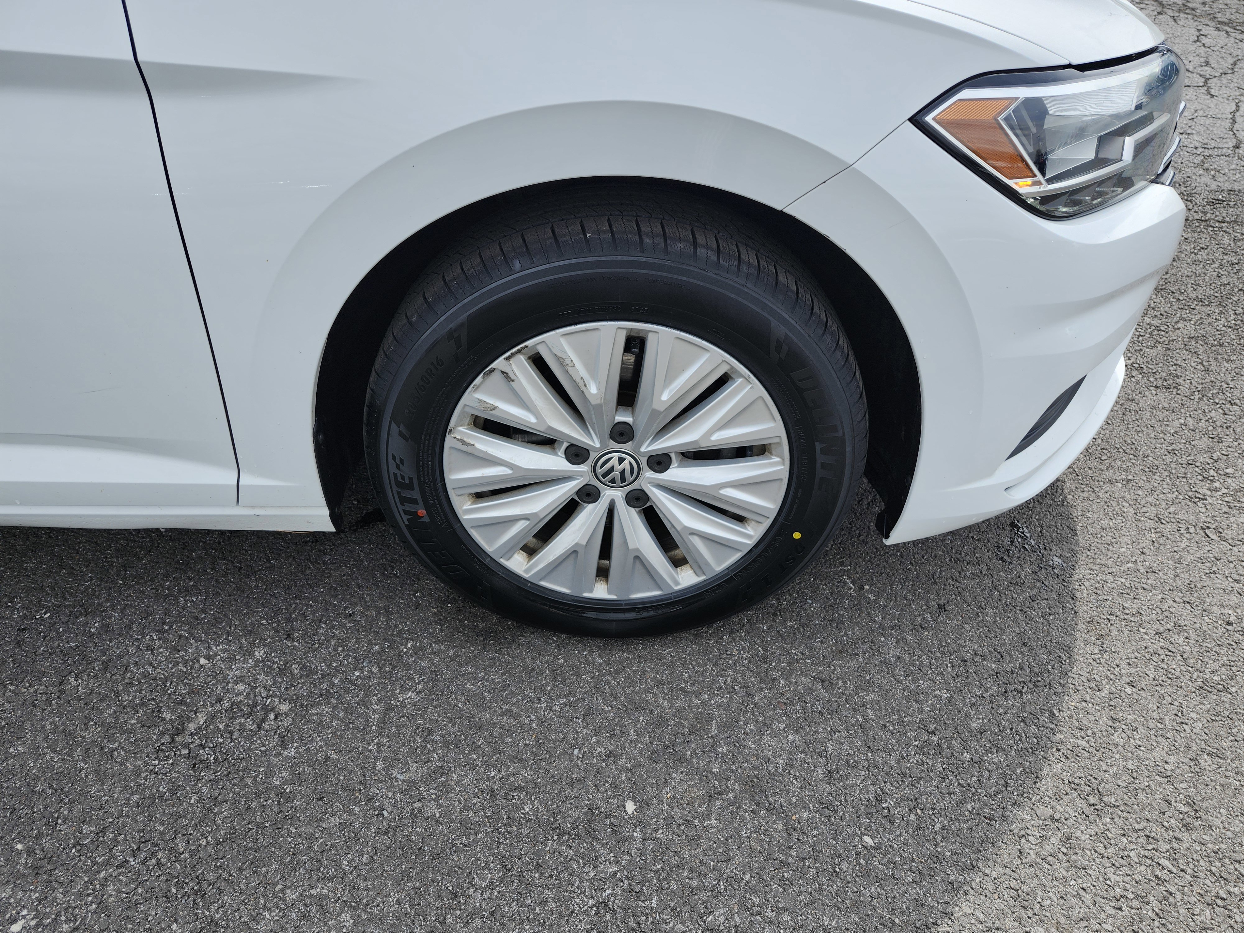 Used 2019 Volkswagen Jetta S w/ Driver Assistance Package image 9