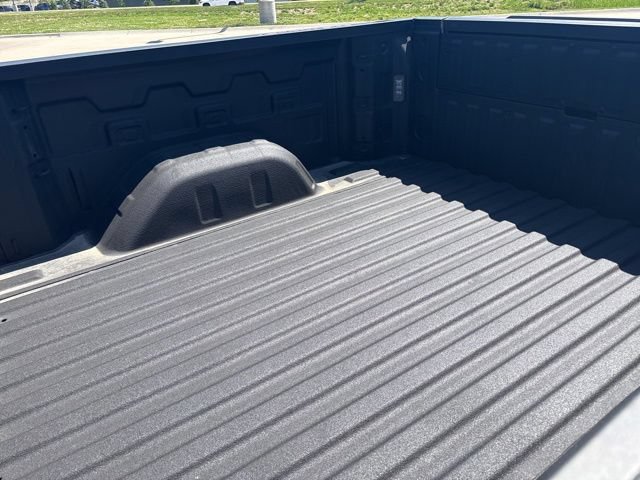 Used 2025 Chevrolet Silverado 1500 LTZ w/ LTZ Premium Package AWD/4WD image 19