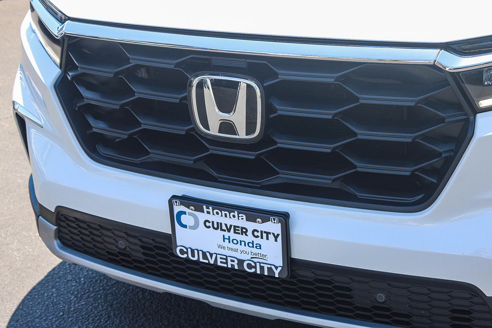 Used 2025 Honda Pilot EX-L image 6