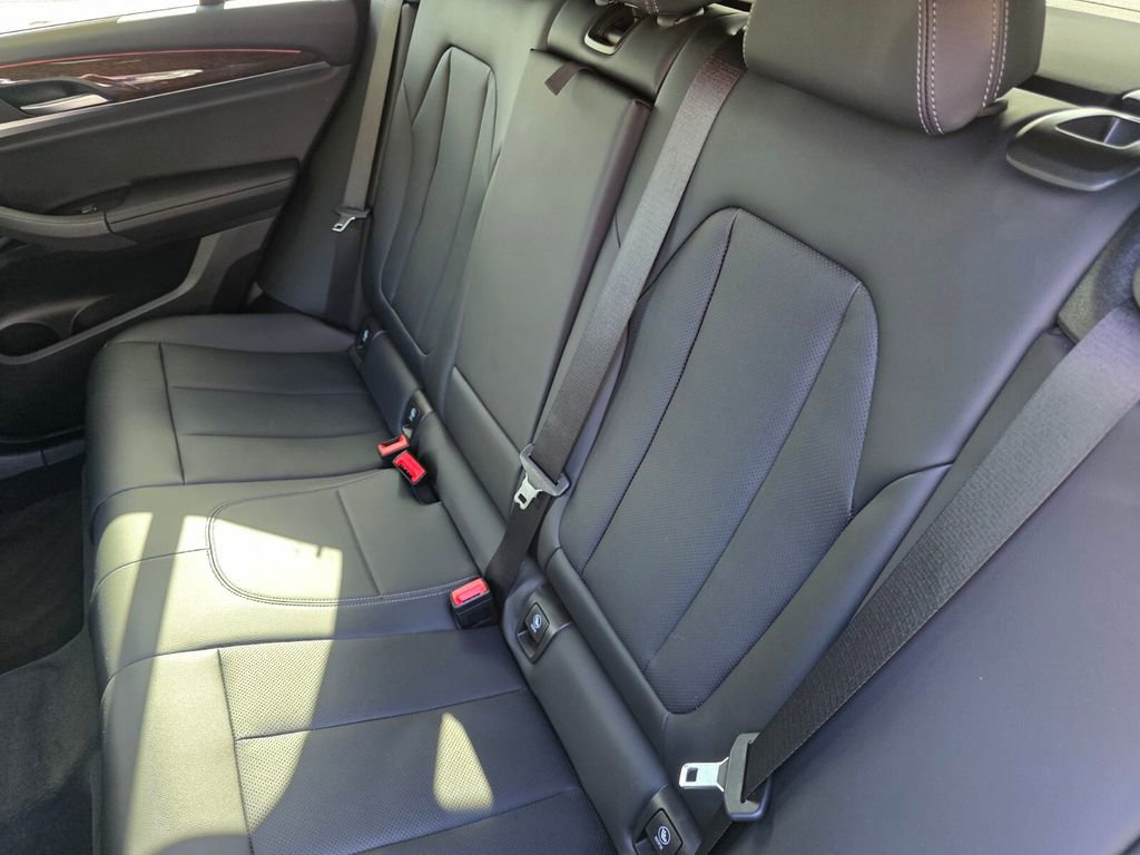 Certified 2022 BMW X4 xDrive30i image 16