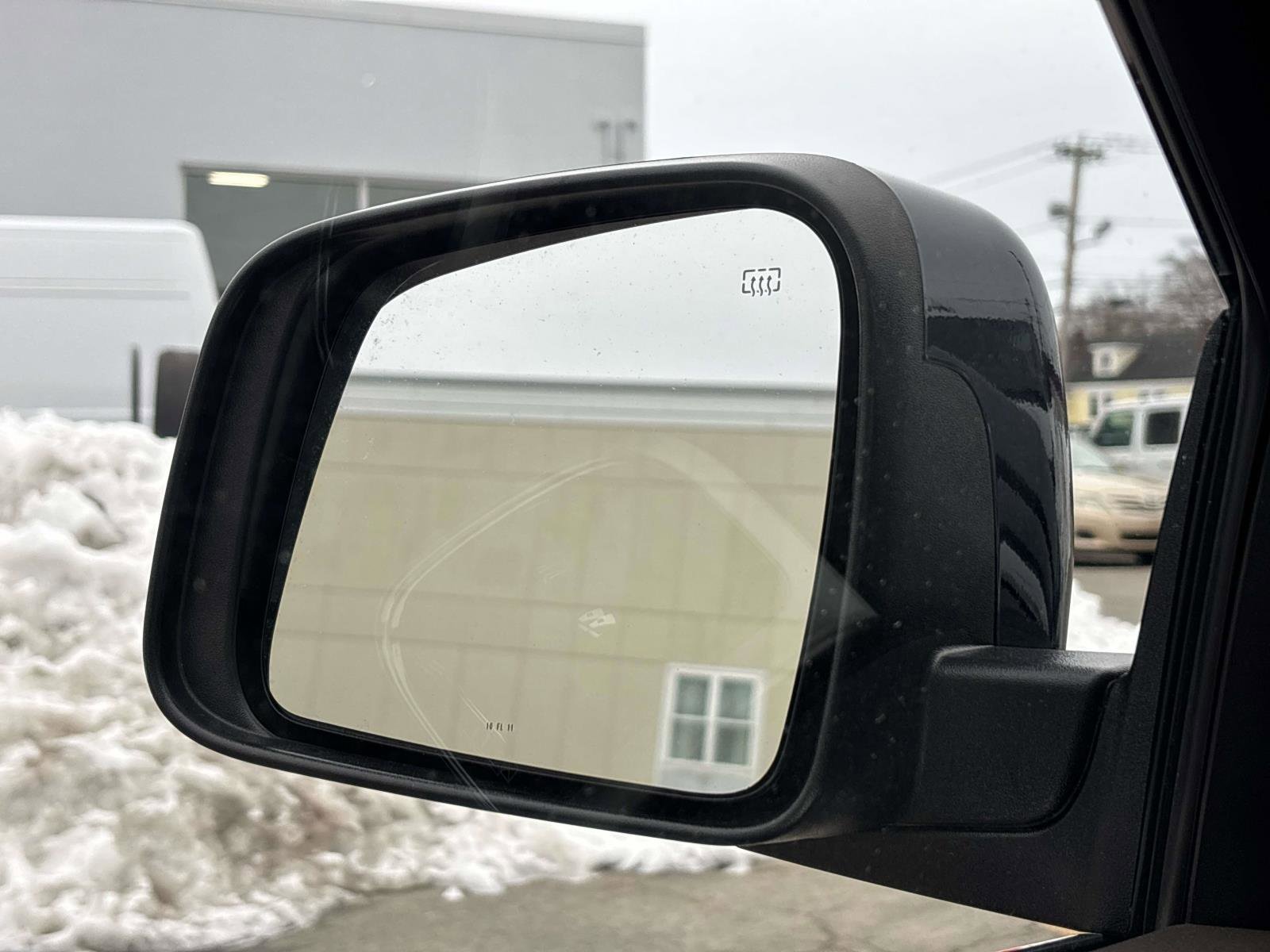 Used 2012 Jeep Grand Cherokee Laredo image 28