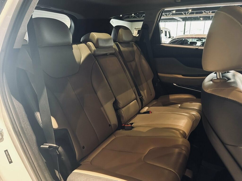 Used 2020 Hyundai Santa Fe SEL w/ Convenience + Premium Package AWD/4WD image 23
