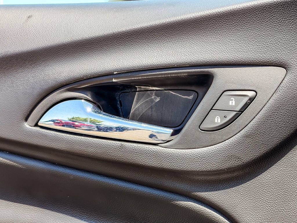Used 2022 Chevrolet Equinox LT FWD image 42