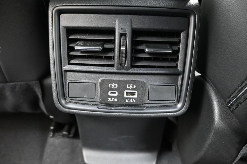 Certified 2025 Subaru Forester Premium AWD/4WD image 17