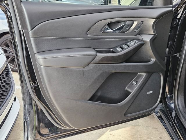 Used 2023 Chevrolet Traverse Premier w/ Redline Edition image 25