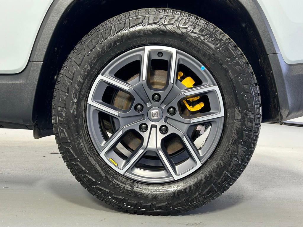 Used 2023 Rivian R1T Adventure image 34