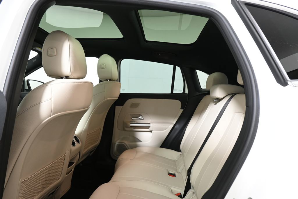 Certified 2026 Mercedes-Benz GLA 250 4MATIC image 33