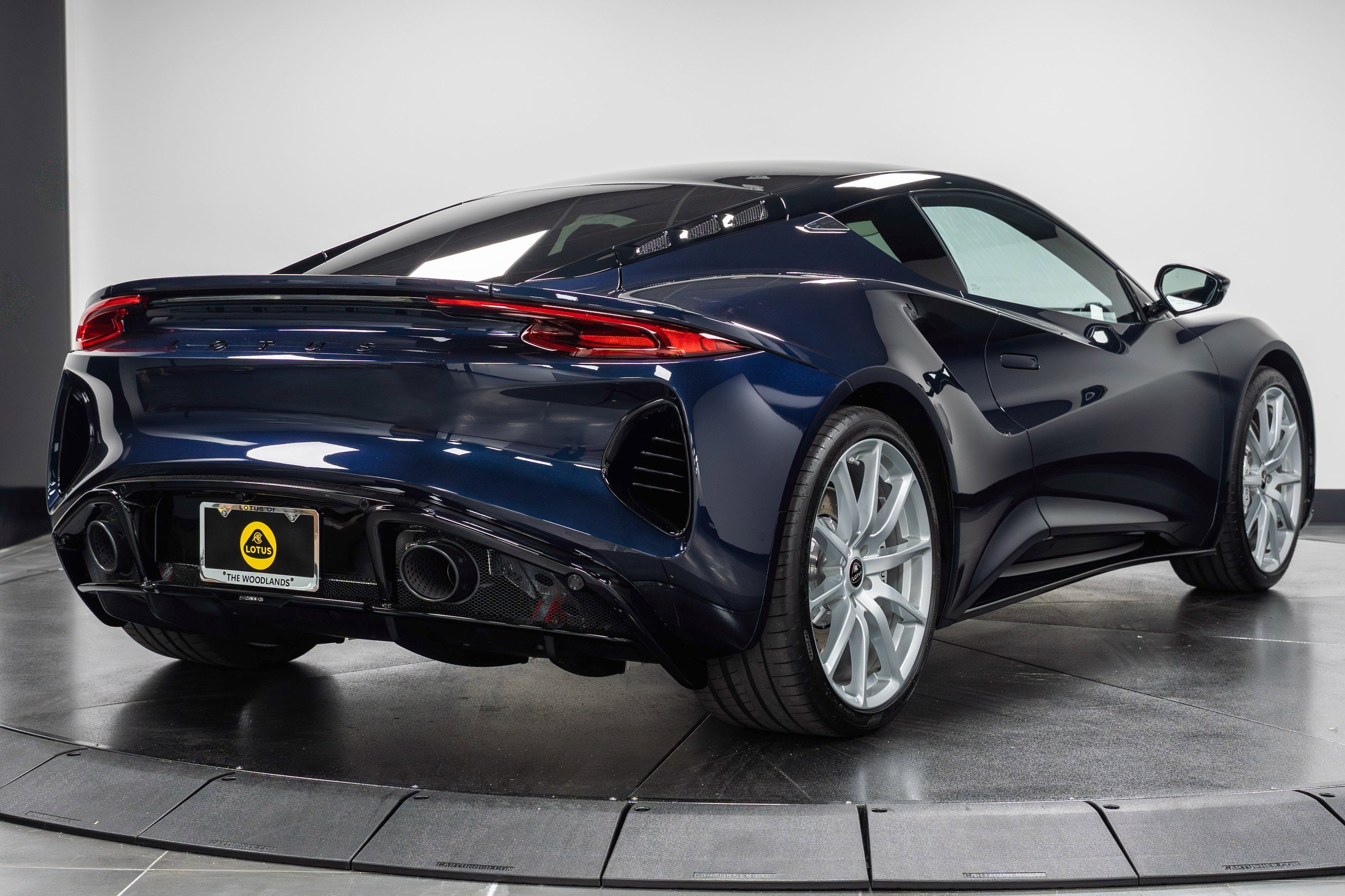 New 2025 Lotus Emira image 3