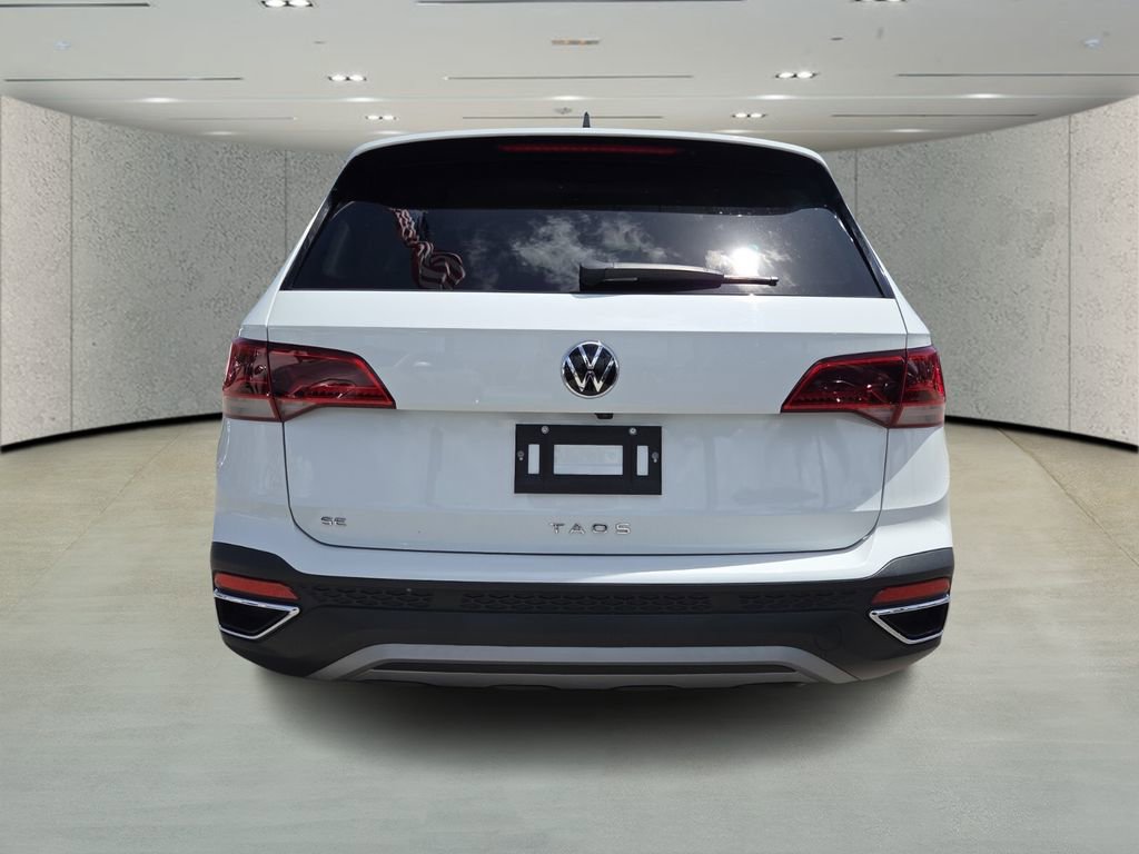 Used 2023 Volkswagen Taos SE image 4