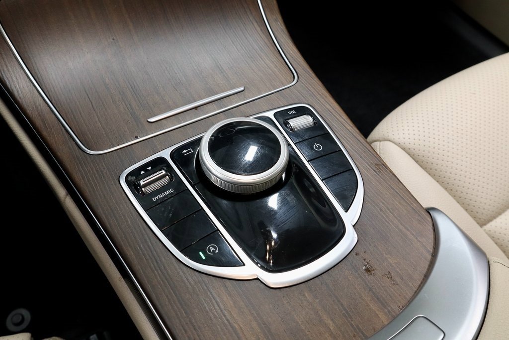 Used 2021 Mercedes-Benz C 300 4MATIC Sedan image 36
