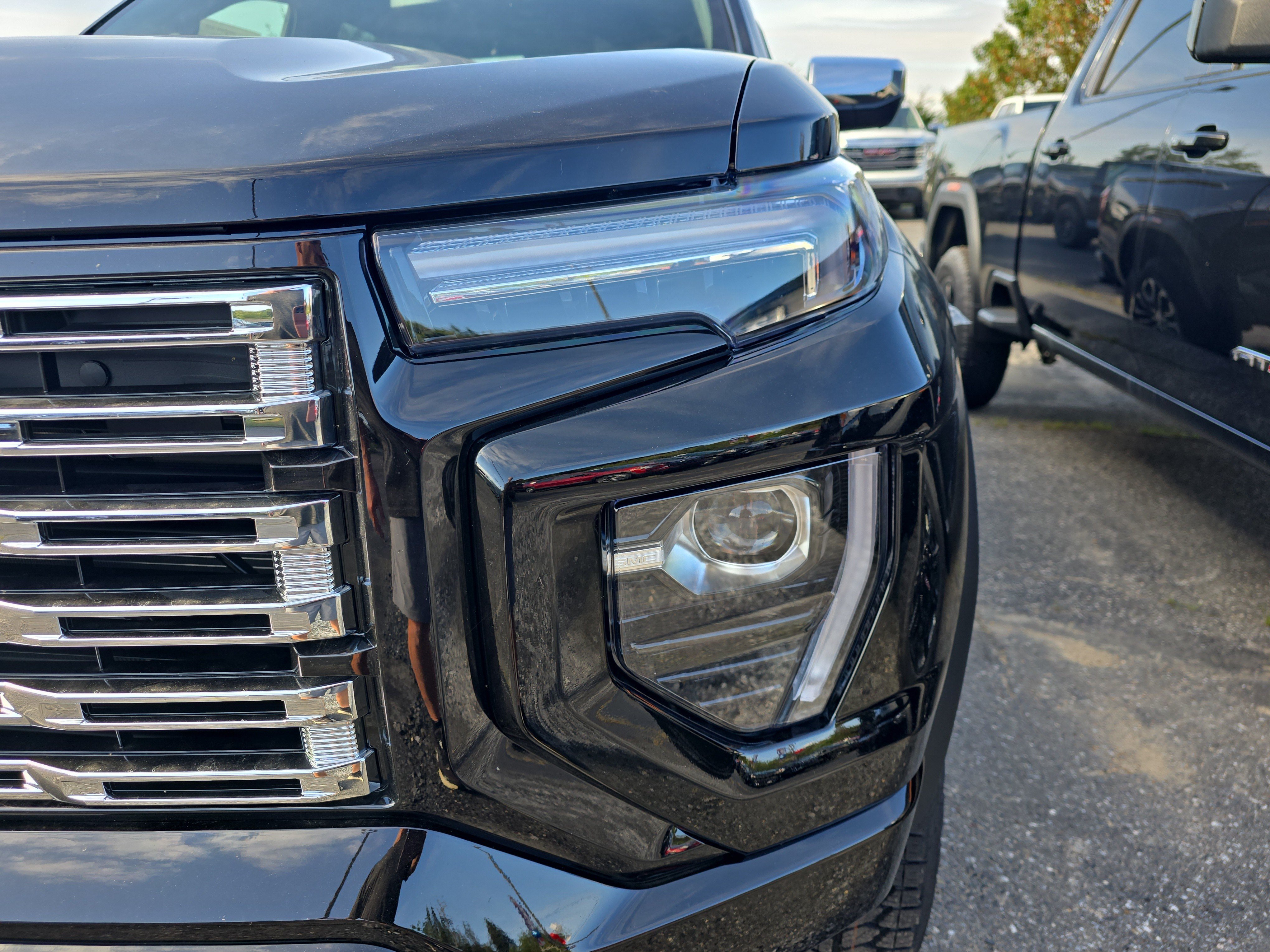New 2026 GMC Canyon Denali AWD/4WD image 8