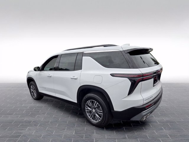 Used 2026 Chevrolet Traverse LT AWD/4WD image 5
