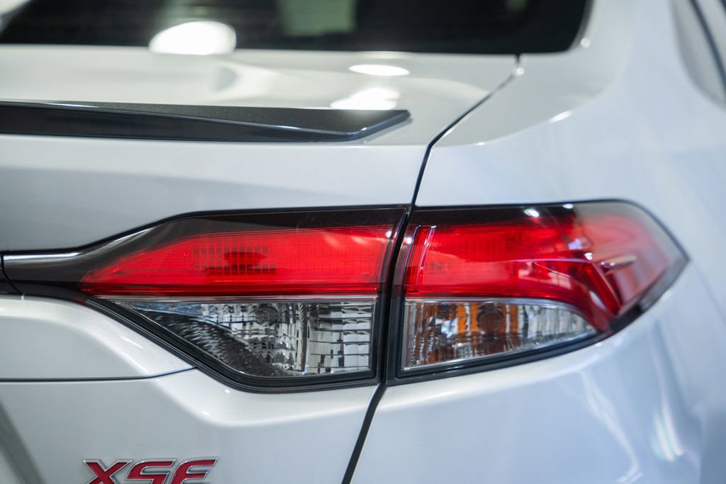 Used 2021 Toyota Corolla XSE FWD image 6