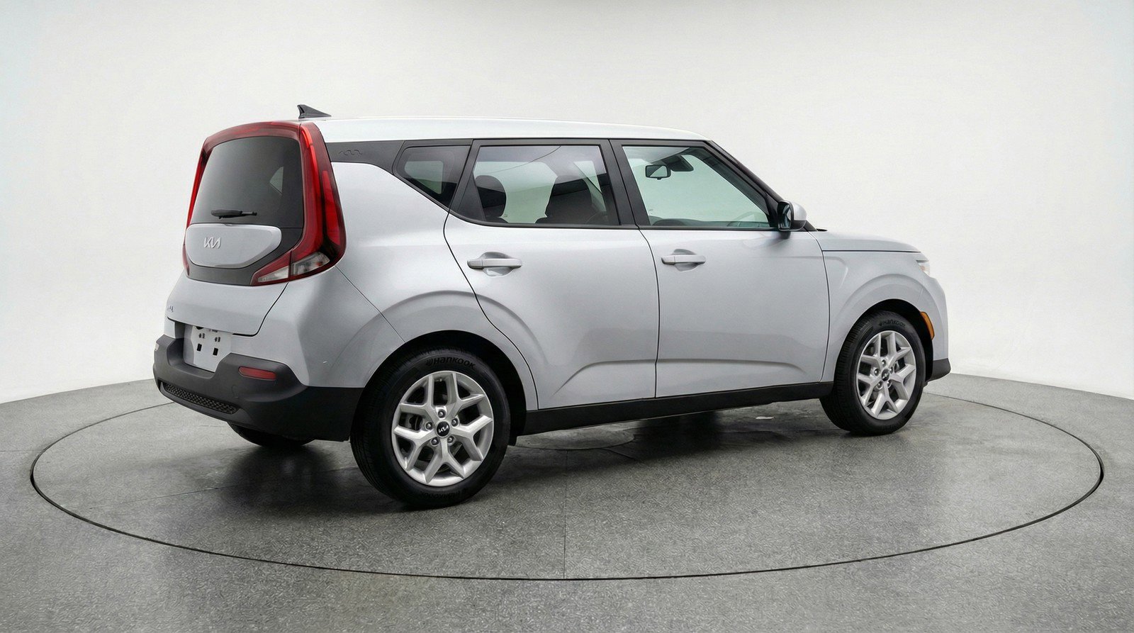 Used 2025 Kia Soul LX w/ LX Technology Package image 9