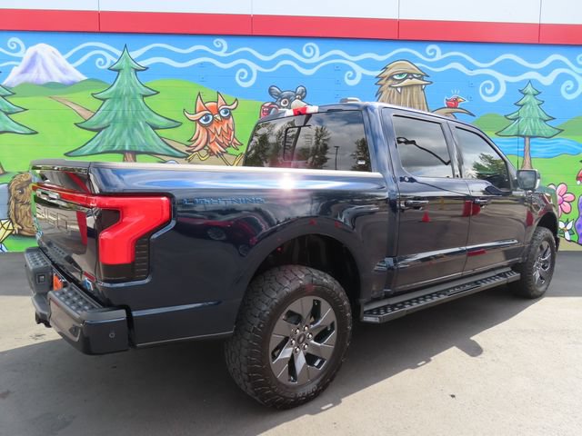 Used 2022 Ford F150 Lightning Lariat AWD/4WD image 4
