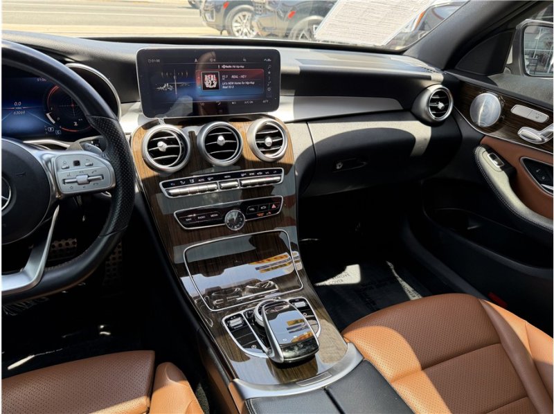 Used 2019 Mercedes-Benz C 300 Sedan image 44