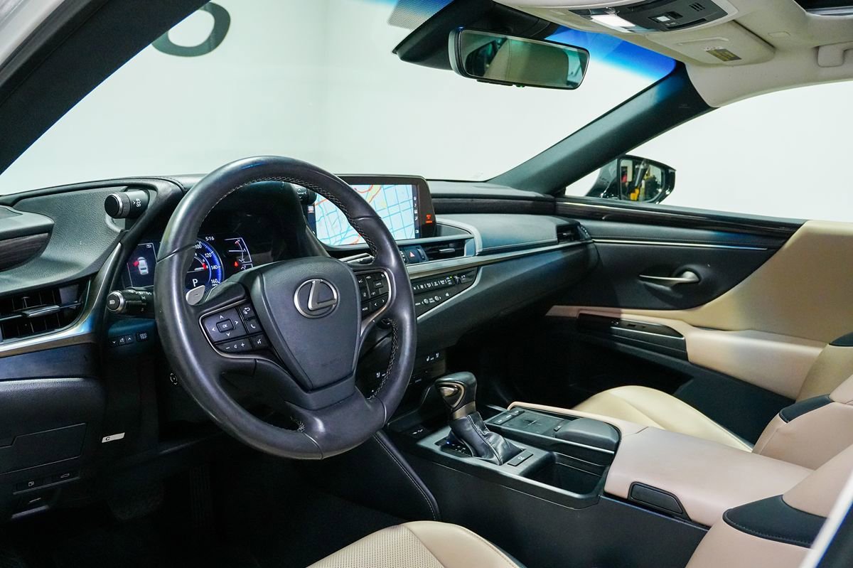 Used 2019 Lexus ES 350 w/ Premium Package FWD image 12