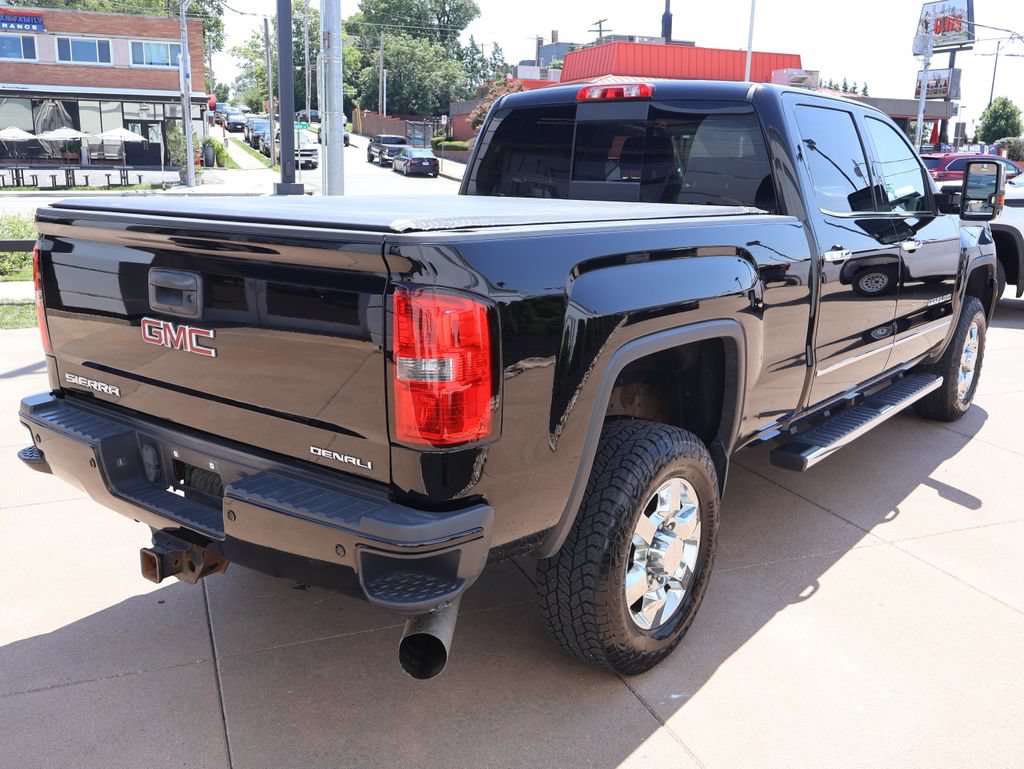 Used 2015 GMC Sierra 2500 Denali w/ Duramax Plus Package AWD/4WD image 6