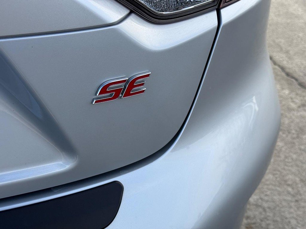 Certified 2022 Toyota Corolla SE w/ Carpet Mat Package (TMS) image 6