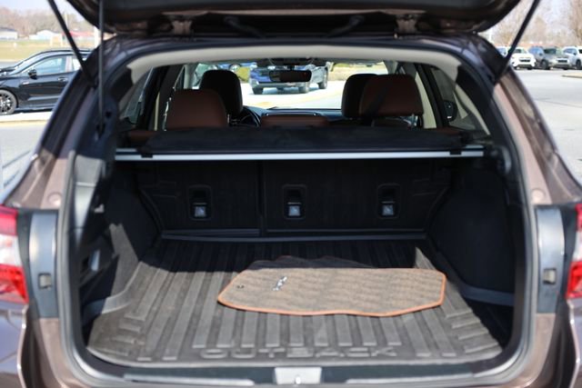 Used 2019 Subaru Outback 3.6R Touring w/ Popular Package #3A image 10