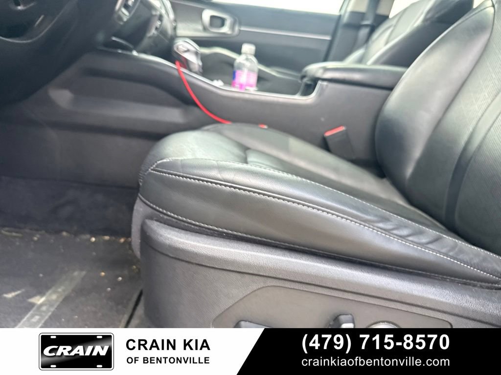 Used 2021 Kia Sorento S w/ Panoramic Sunroof Package FWD image 18
