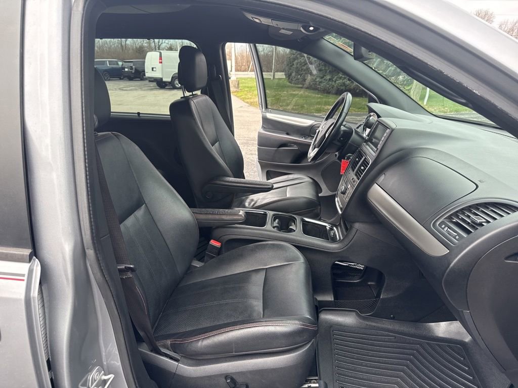 Used 2020 Dodge Grand Caravan GT image 26
