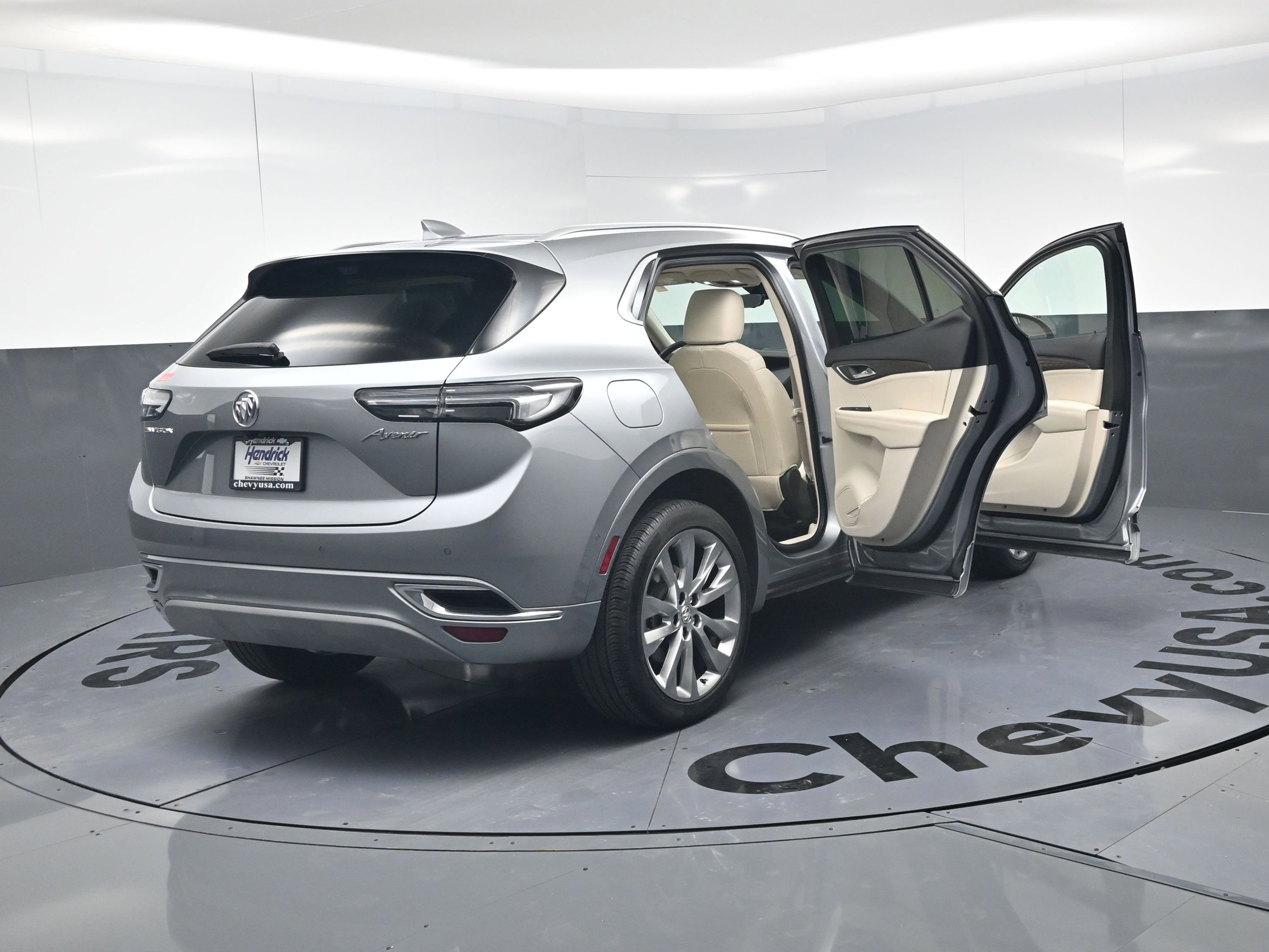 Used 2023 Buick Envision Avenir image 26