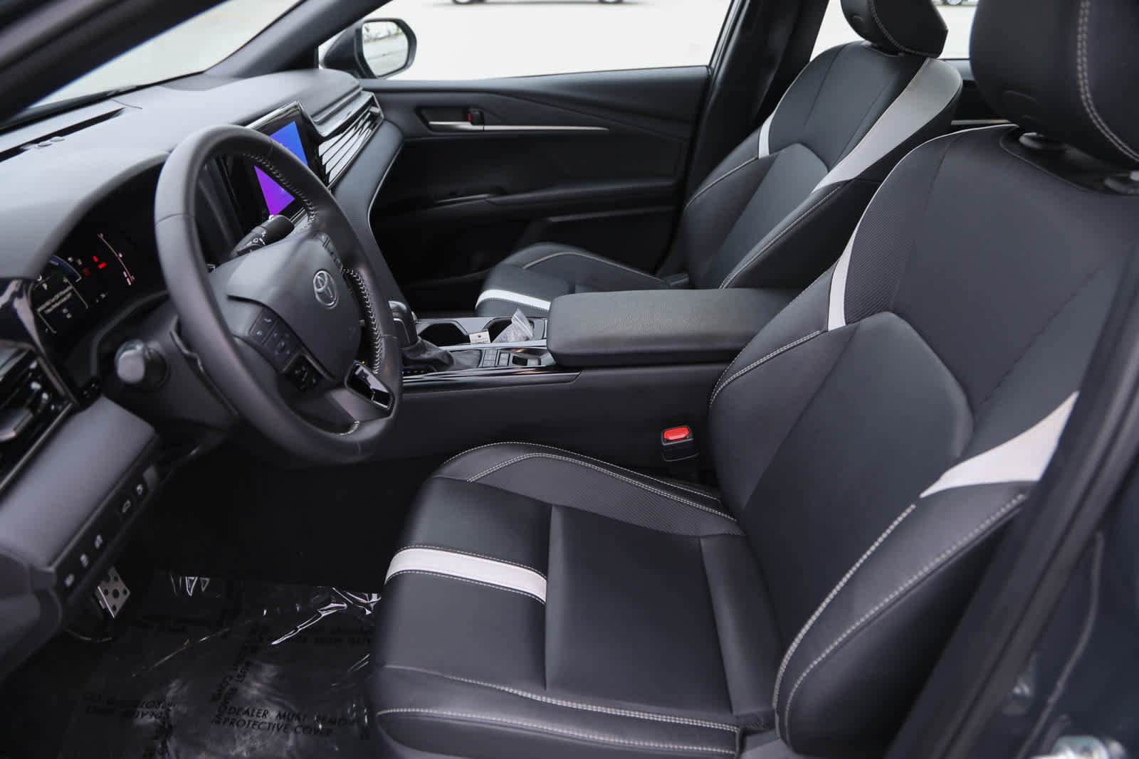 Certified 2025 Toyota Camry SE w/ Convenience Package image 18